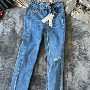 High rise jeans with tags